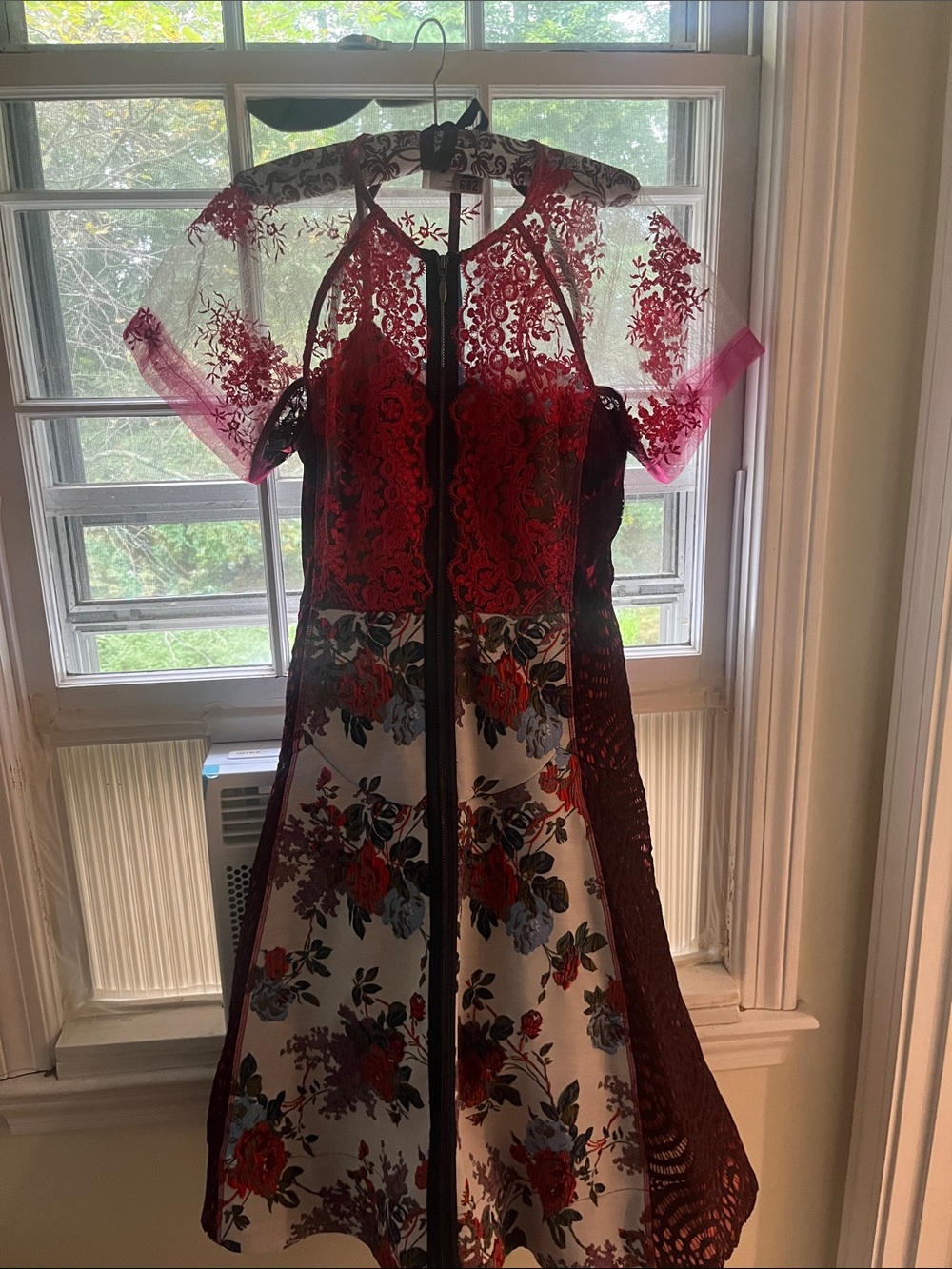 Women’s Red Lace & Floral Fit-and-Flare Dress size 4